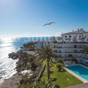 https://acapulco-playa-nerja-407-planta-superior.es-andalucia.com