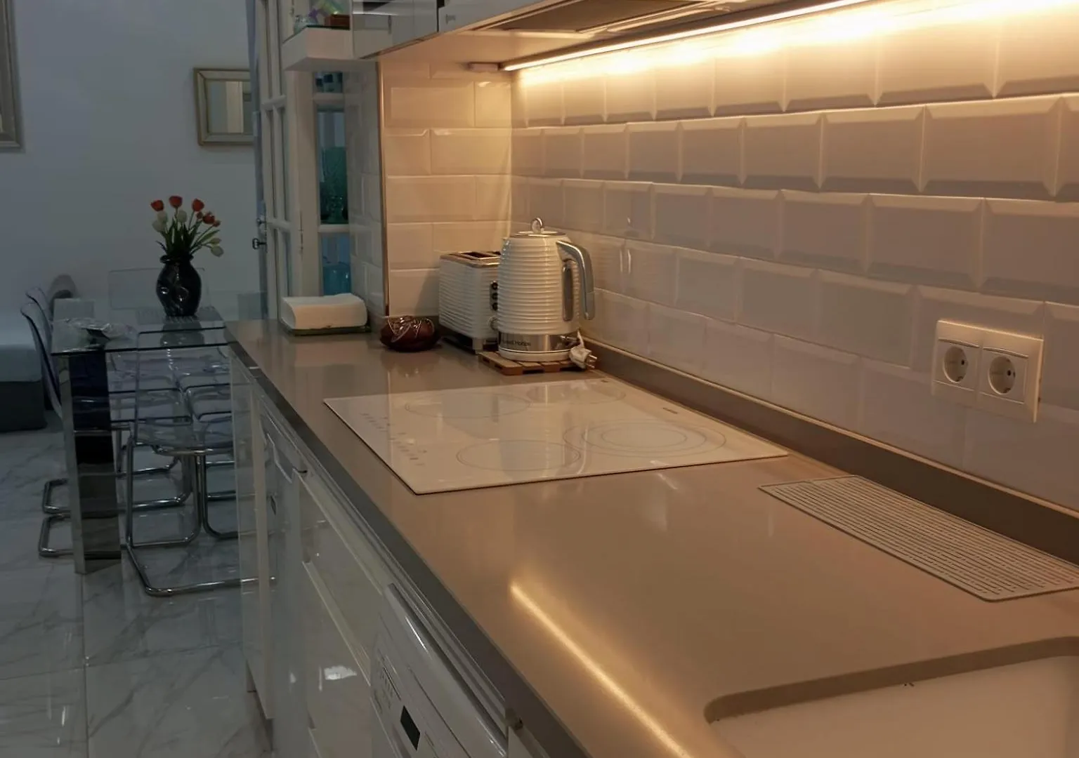 Blue Horizon Luxury Apartment Nerja 0*,  Spanje
